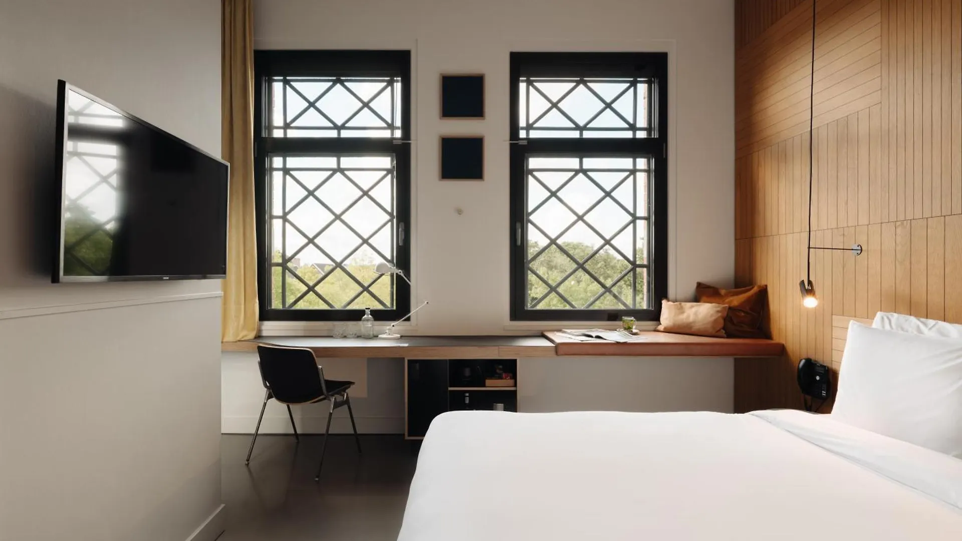 Conscious Hotel Westerpark Amsterdam 4*,