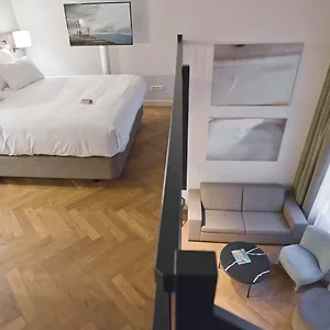 Hotel Pestana Riverside